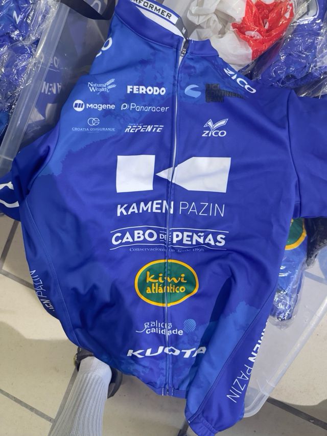 Equipación ciclismo Zico