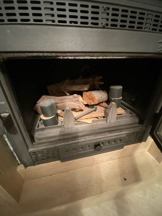 Chimenea hierro fundido negra
