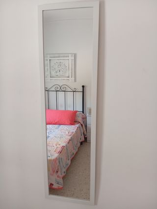 Espejo blanco dormitorio