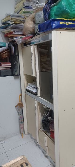 Soporte blanco metal multiusos