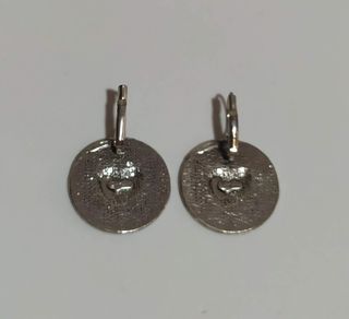Pendientes corazón plateado, a estrenar