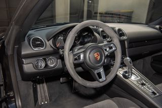 Porsche Boxster 2018 GTS