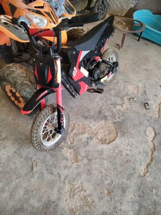 Minimoto eléctrica infantil