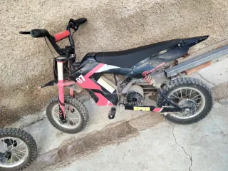 Minimoto eléctrica infantil