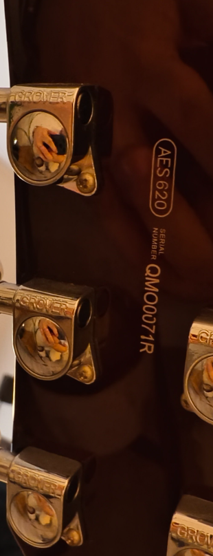 Guitarra Yamaha AES62 - Excelente estado