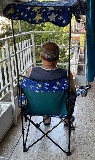 Silla plegable con parasol. Nueva sin estrenar