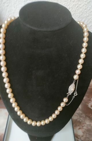 Collar muy antiguo de perlas y plata