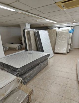 Somieres y colchones seminuevos de exposiciones!