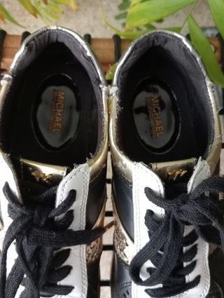 Zapatillas Michael Kors - Negras y Doradas