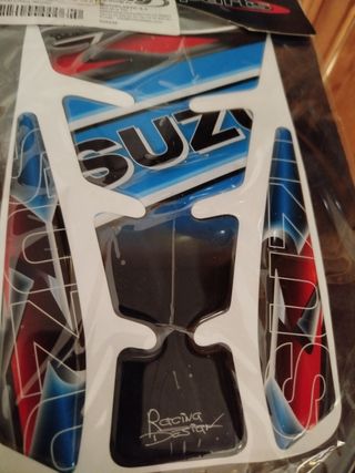 Protector depósito Suzuki