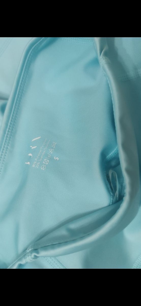 Shorts deportivos turquesa