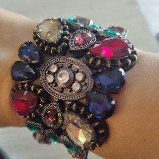 Brazalete multicolor joya