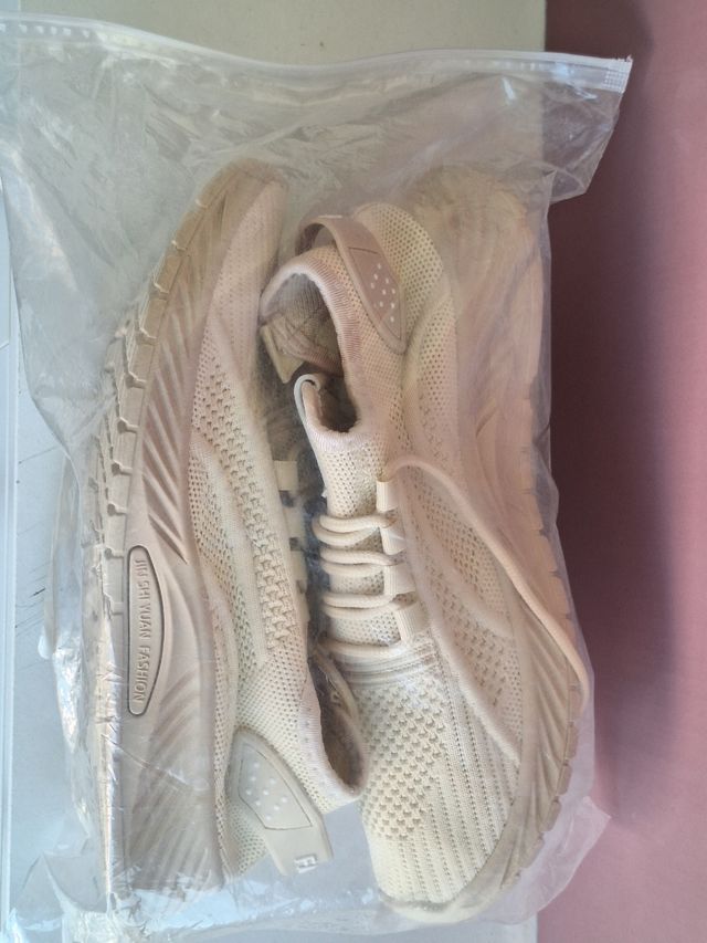 Zapatillas Jin Shi Juan beige