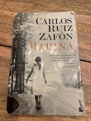 Marina (Spanish Edition)
