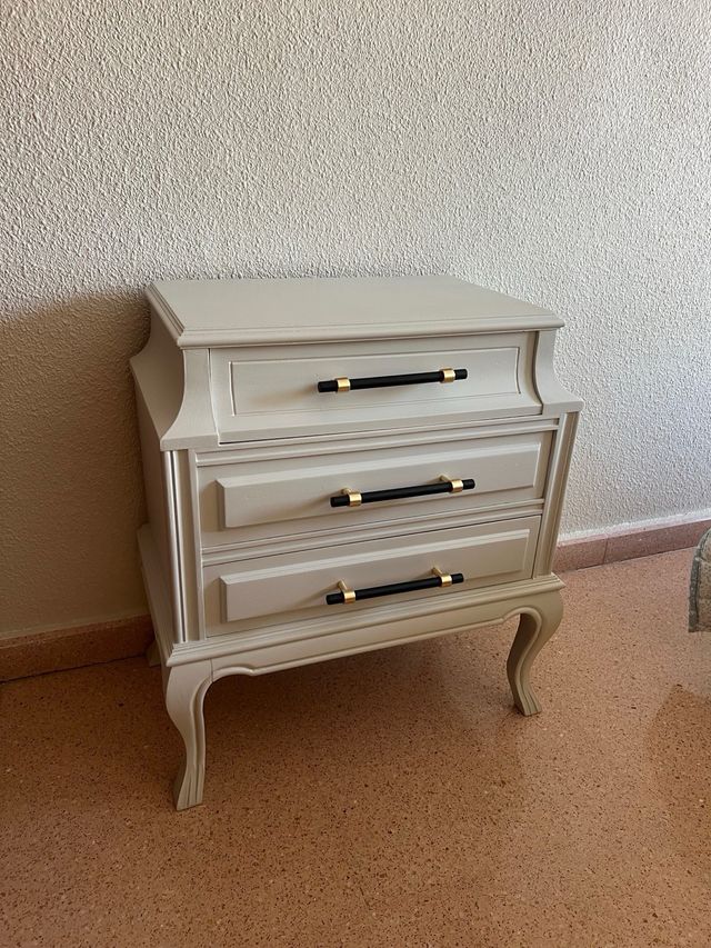 Mesita auxiliar 3 cajones