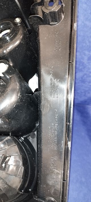 Piloto trasero Mazda 5