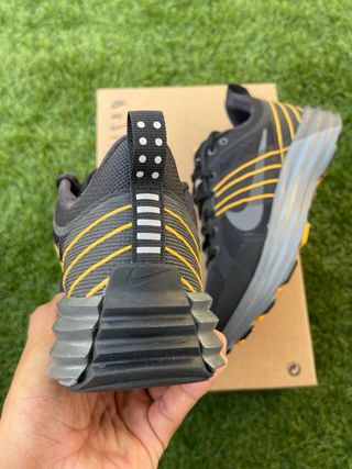 Nike Lunar Roam - Negras/Amarillas