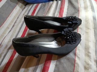Zapatos fiesta negros tacón