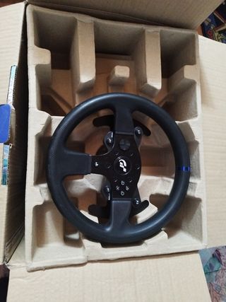 Thrustmaster T300 RS gt Volante
