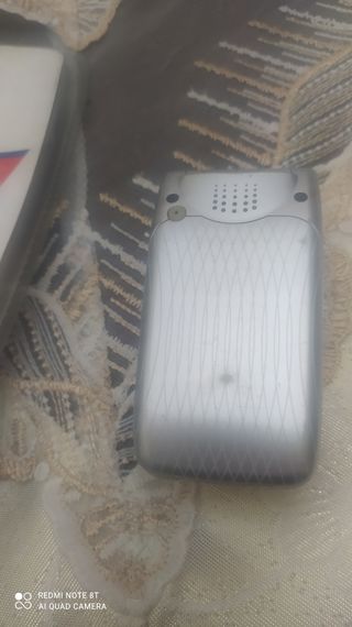 Sony Ericsson Z600 - Telefono cellulare argento