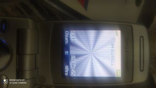 Sony Ericsson Z600 - Telefono cellulare argento