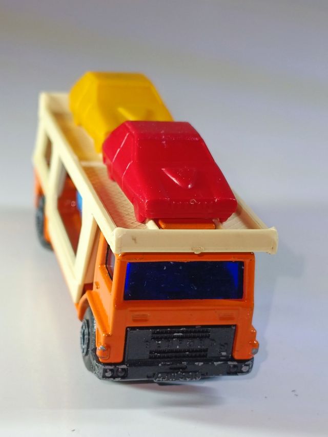 CAMION CAR TRANSPORTER DE 1976 1/64 MATCHBOX