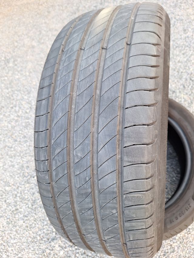 2 neumáticos Michelin Primacy 4