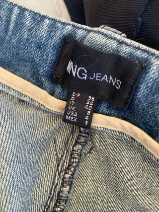 Vaqueros acampanados azules