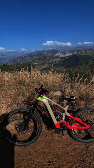 Cannondale moterra neo carbon Lt1