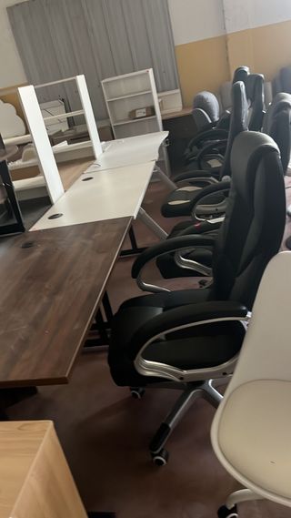 Escritorios y sillas oficina