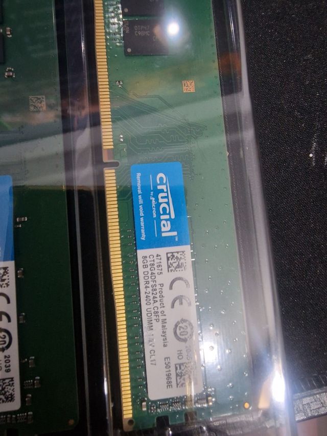 RAM Crucial DDR4 16GB 2400MHz