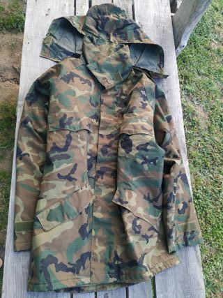 Chaquetón militar impermeable talla 2