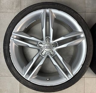 LLANTAS AUDI 19 CON NEUMÁTICOS