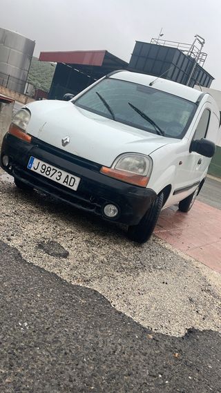 Renault Kangoo año 1999 AVERIADA!!