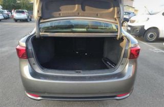 Toyota Avensis 2018 o cambio por peugeot