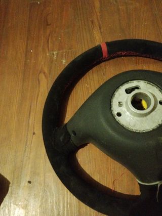 Volante recién tapizado Alcántara  Audi A3/A4