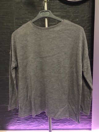 Jersey gris con perlas