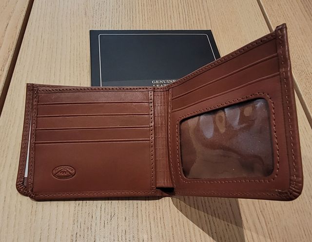 Billetera Cuero Fino marrón