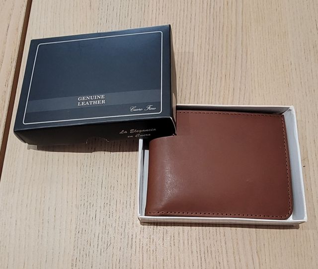 Billetera Cuero Fino marrón