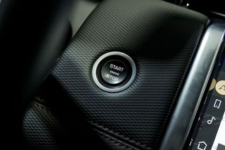 Land-Rover Discovery Sport   2.0D TD4 163PS AWD Aut MHEV RDynamic S