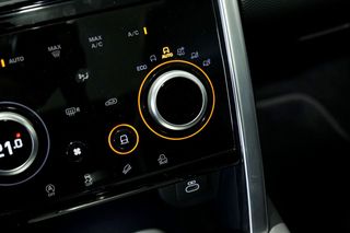 Land-Rover Discovery Sport   2.0D TD4 163PS AWD Aut MHEV RDynamic S