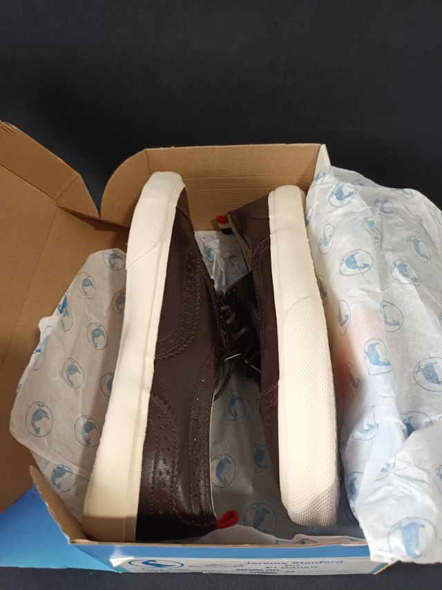 Zapatilllas El Ganso Talla 43 de piel
Marron