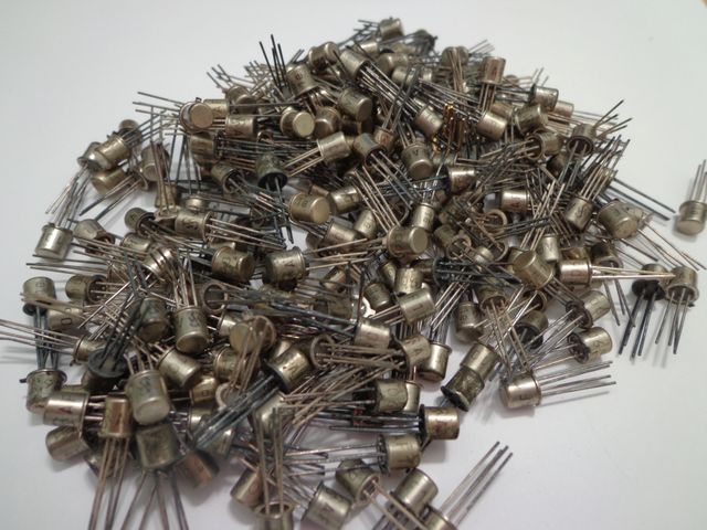 Componenti elettronici vari