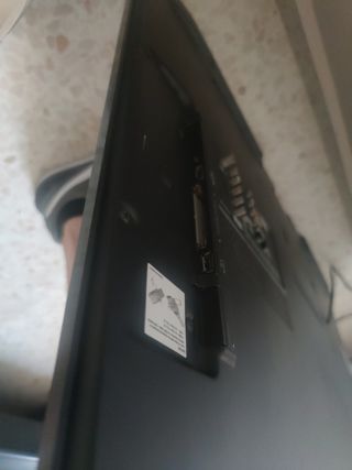 TV LG 50" negra no es smart tv