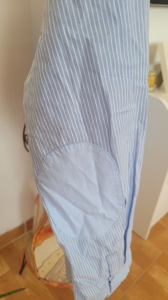 Blusa a rayas azul y blanca