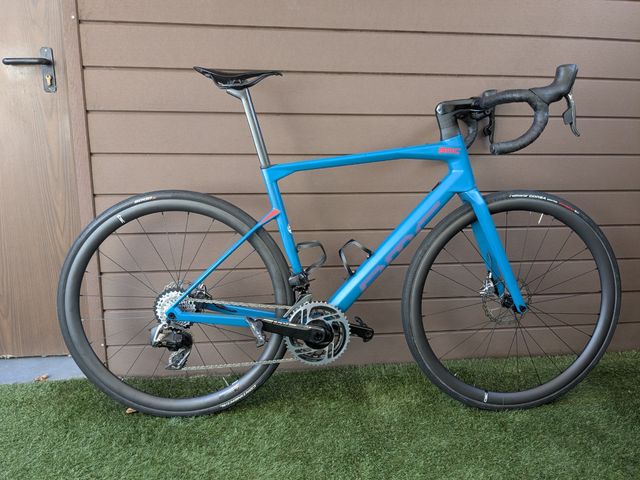 BMC Roadmachine 01 Red AXS - Talla 54