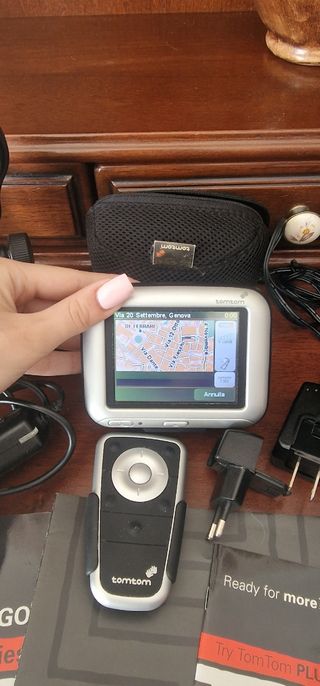 TomTom GO 700 Navigatore GPS