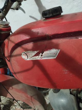 Moto clásica para restaurar