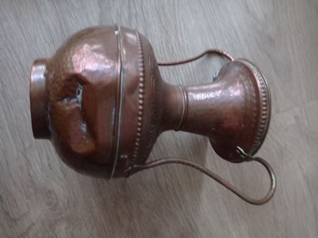 Jarrón cobre antiguo