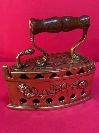 Plancha antigua dorada vintage